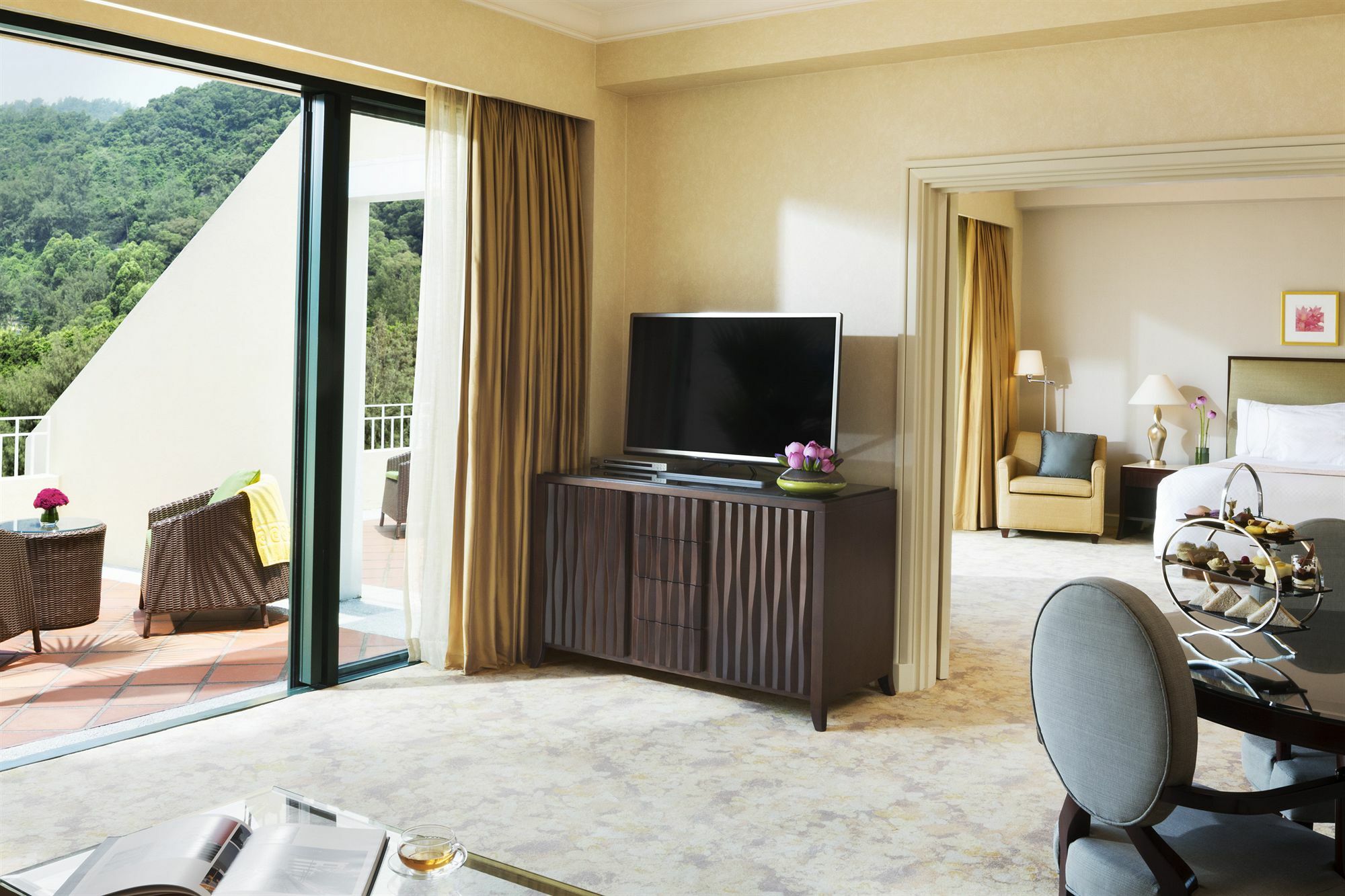 Grand Coloane Resort Macau Exterior foto A television set
